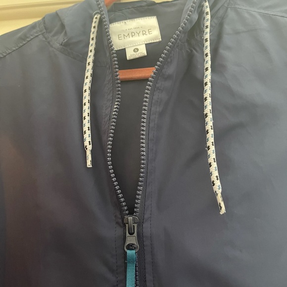Empyre wind breaker - Picture 5 of 6